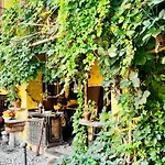 San Raffaele Suite